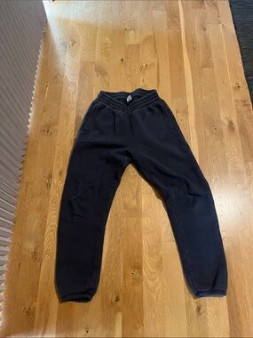 Outdoor Voices Charcoal Gray Fleece-Lined Joggers